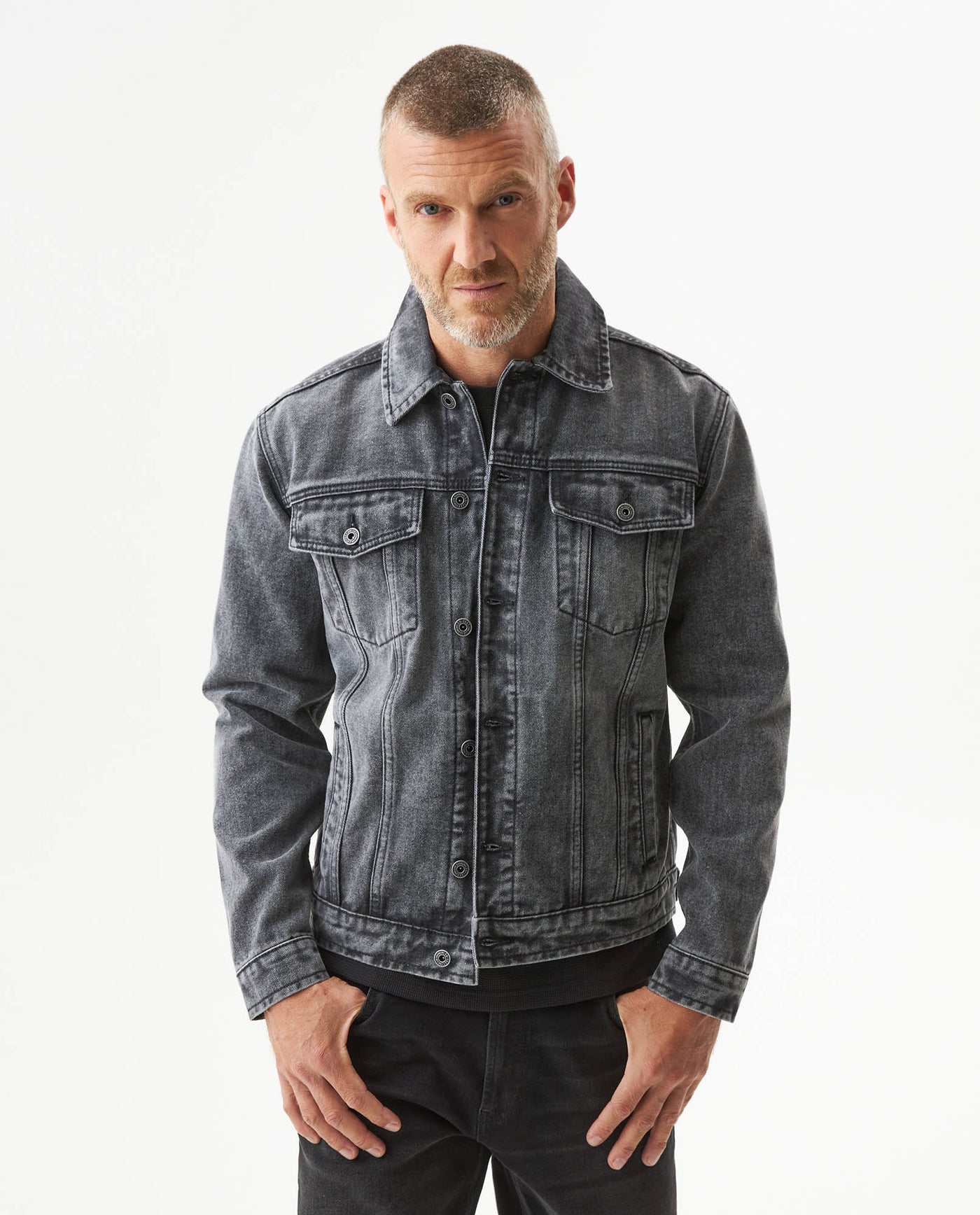 Men's Multi-Pocket Trucker Denim Jacket in Cotton-Viscose Blend, Tidemark 329G002 - 1