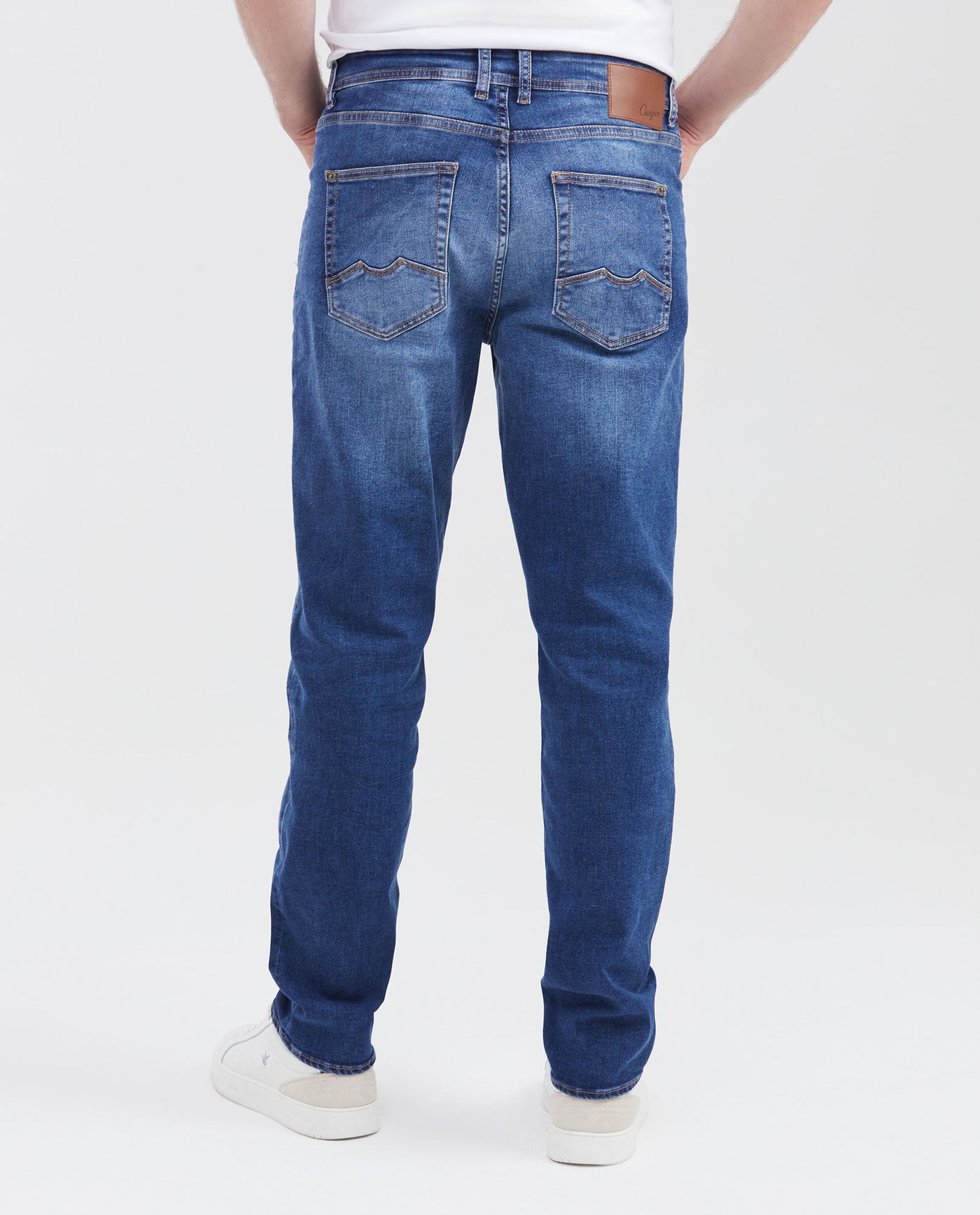 Men's Morrison Jeans Straight Bootcut Medium Wash in Cotton-Recycled Polyester Blend 63_330F002_AZU184140_5
