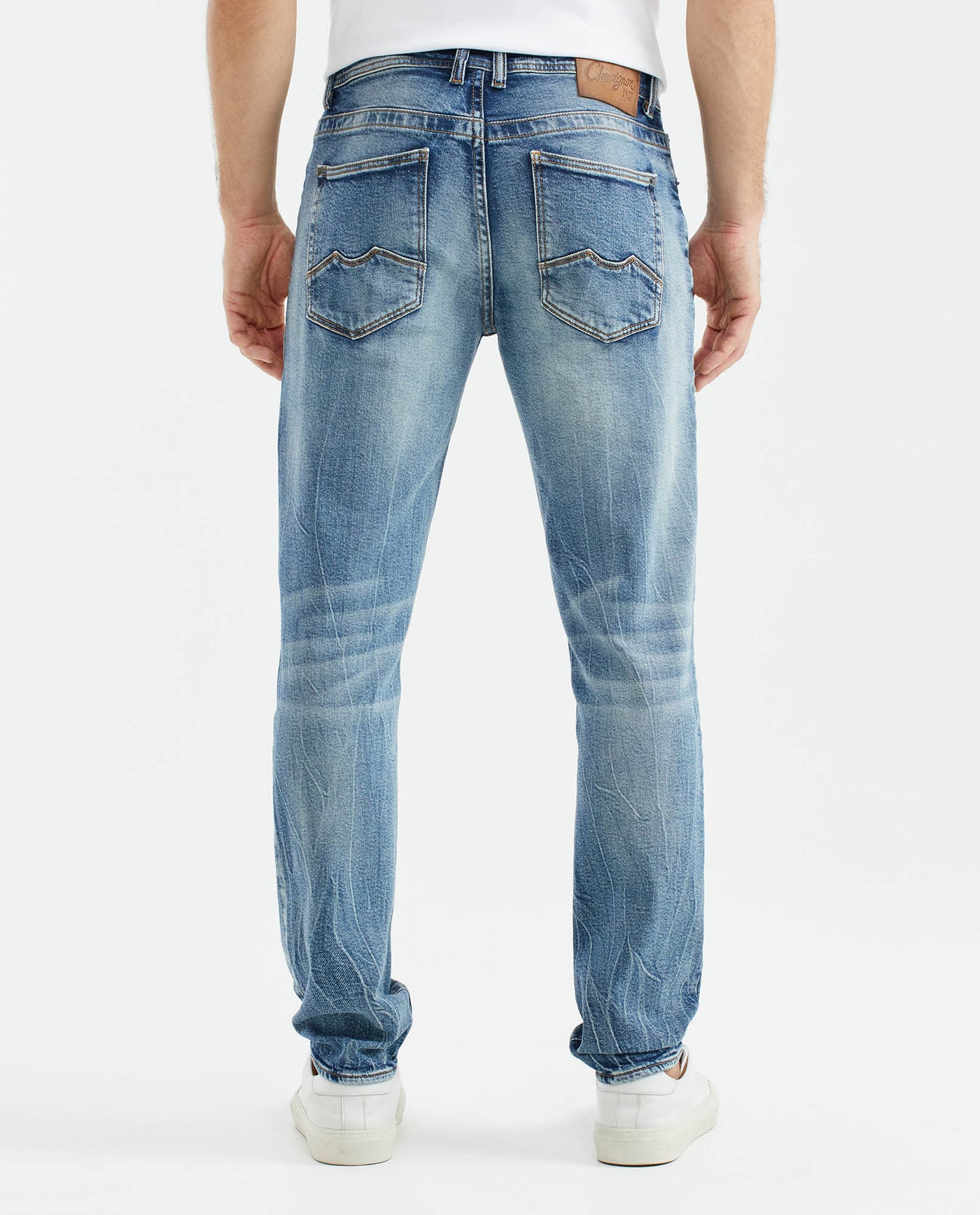 Men's Famous Jeans Slim Fit Medium Wash Subtle Distressing 331F017 - 4