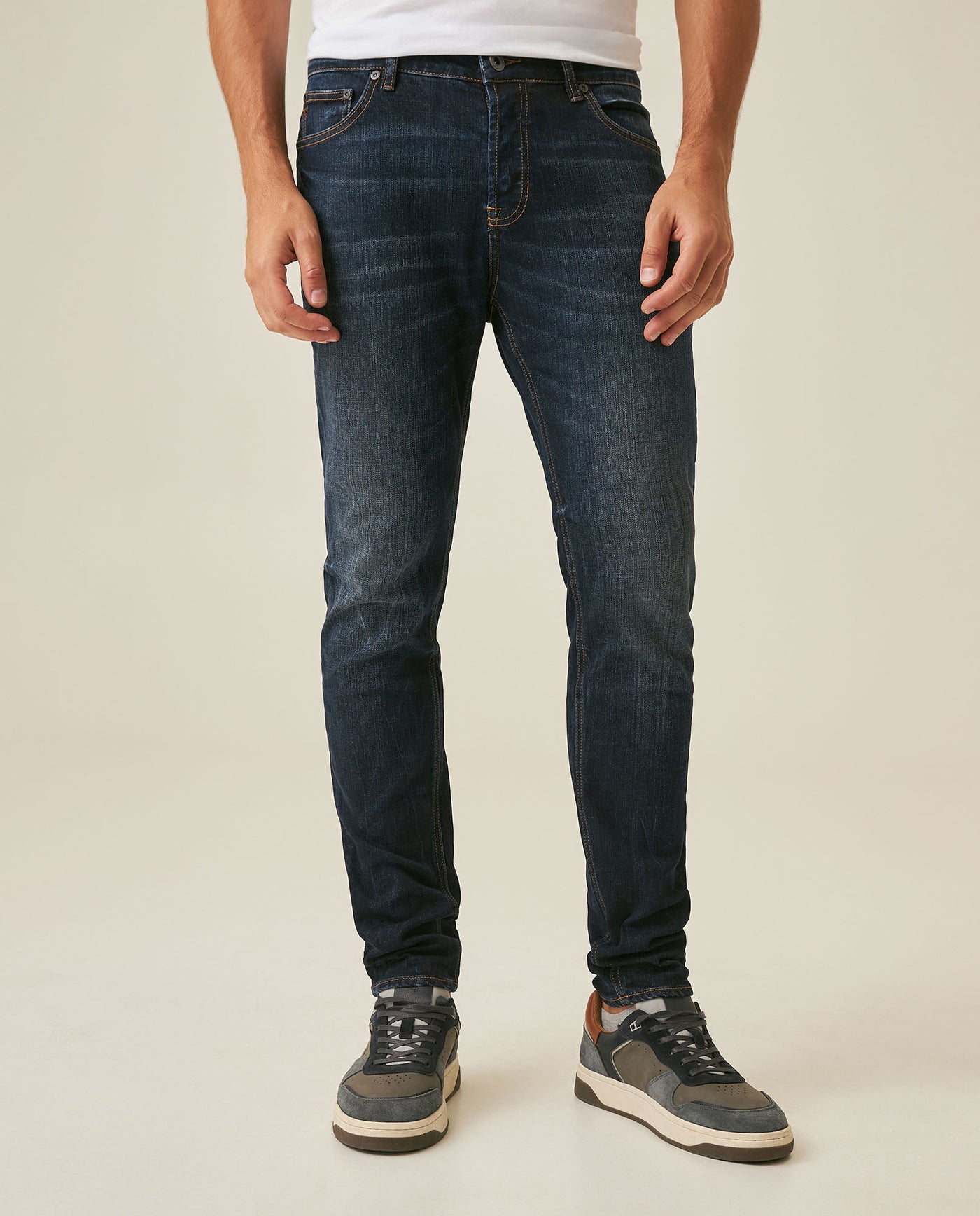 Mens Jeans Skinny Fit Low Rise Dark Wash Cotton Elastane Distinctive Loops Subtle Distressing - Blue 63_331H139_AZU194052_0