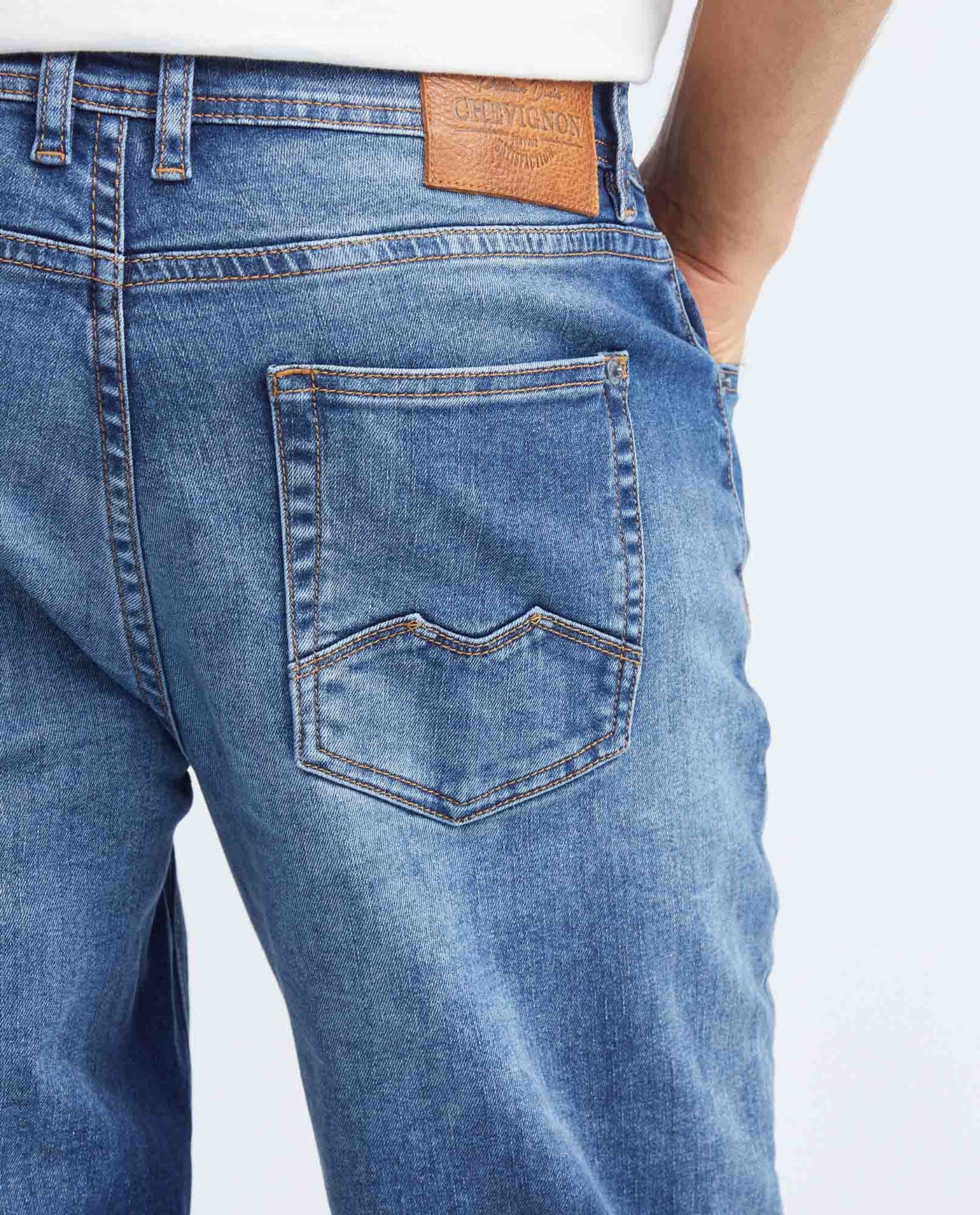 Men's Morrison Jeans Straight Bootcut Medium Wash Recycled Knee-Thigh Distressing 332F010 - 5