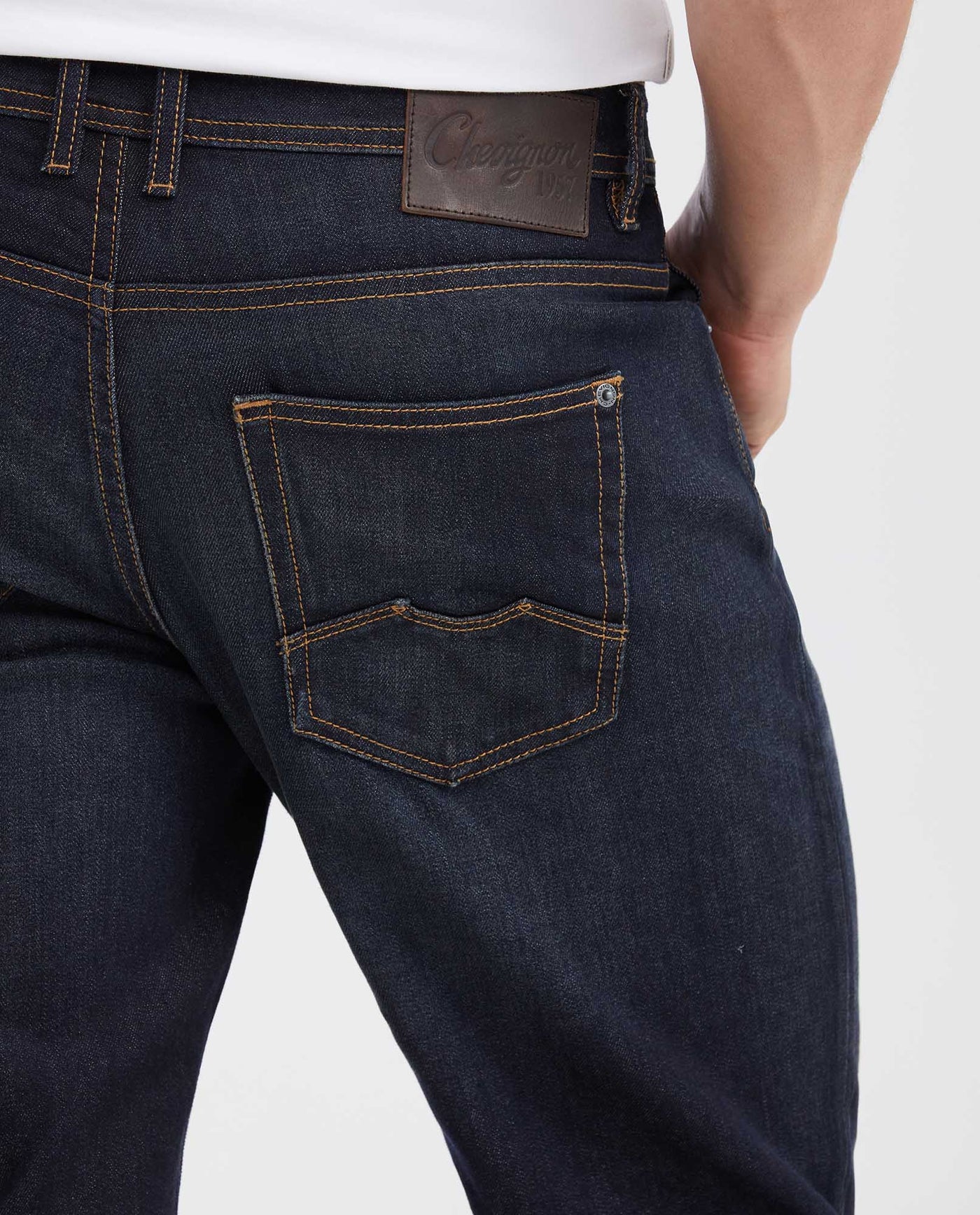 Men's Revenge Relaxed Fit Boot Cut Jeans in Ultra Dark Wash Comfort 332G001 - 5