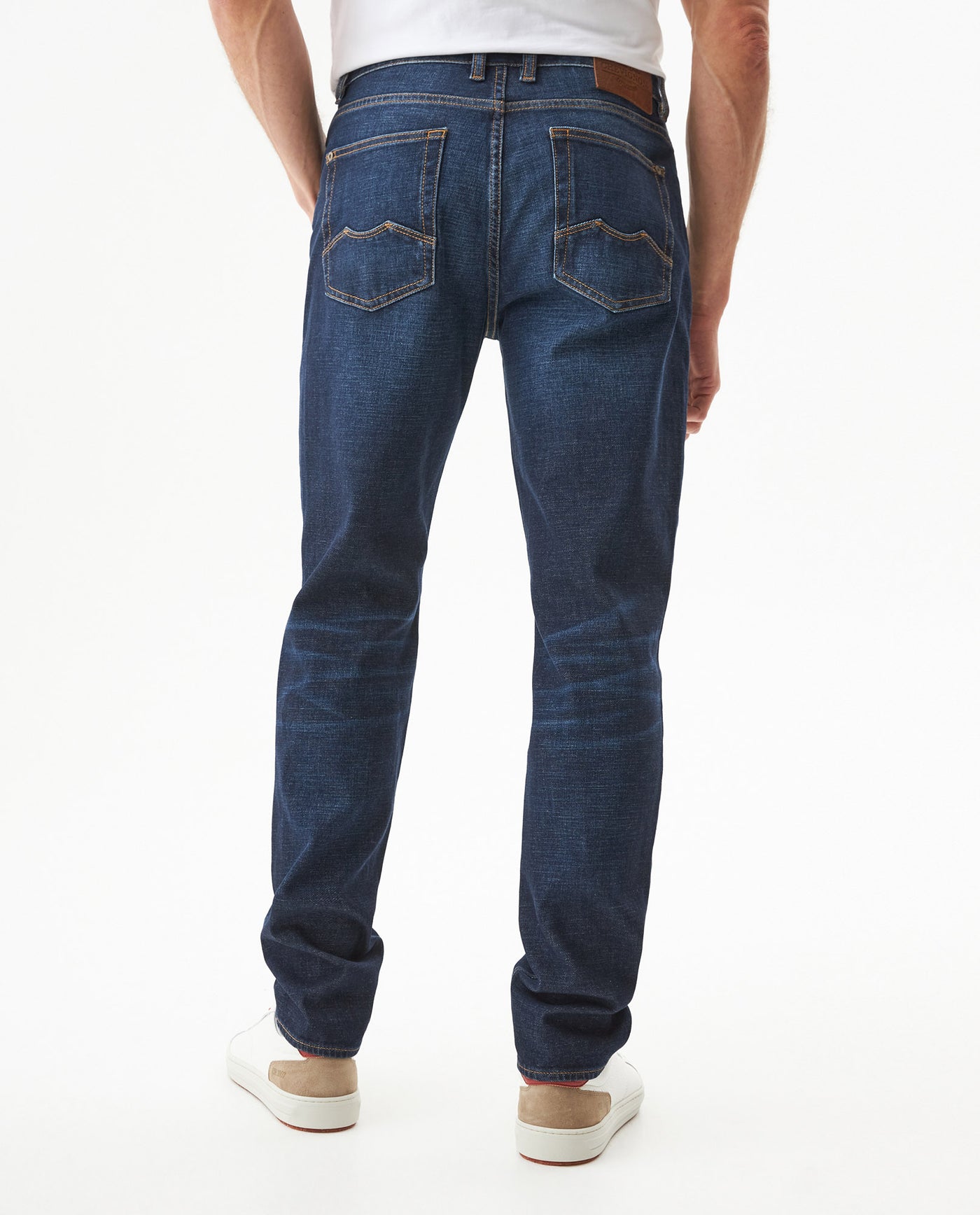 Men's Morrison Straight Medium Wash Jeans in Recycled Cotton Blend Seaport 63_339G011_AZU184140_6