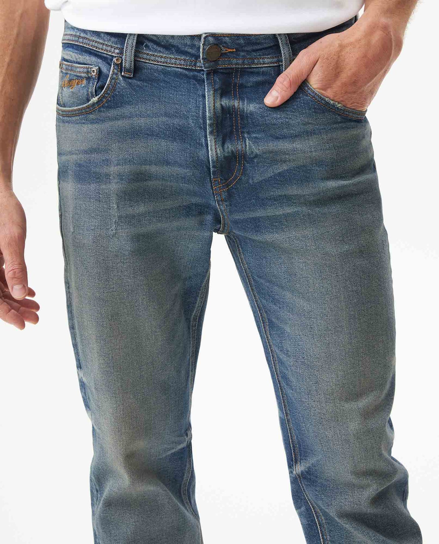 Men's Morrison Slim Fit Medium Wash Jeans in Cotton-Polyester Blend, Radiant 339G451 - 4