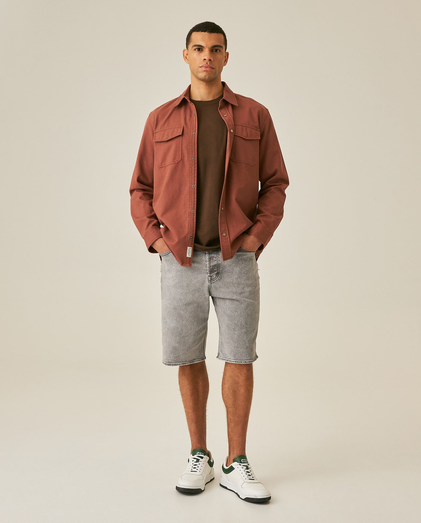 Mens Bermuda Shorts Mid Rise Gray Wash Maverick Mold Cotton Polyester Elastane Leather Waistband Badge - Gray 63_351H001_GRI145002_4