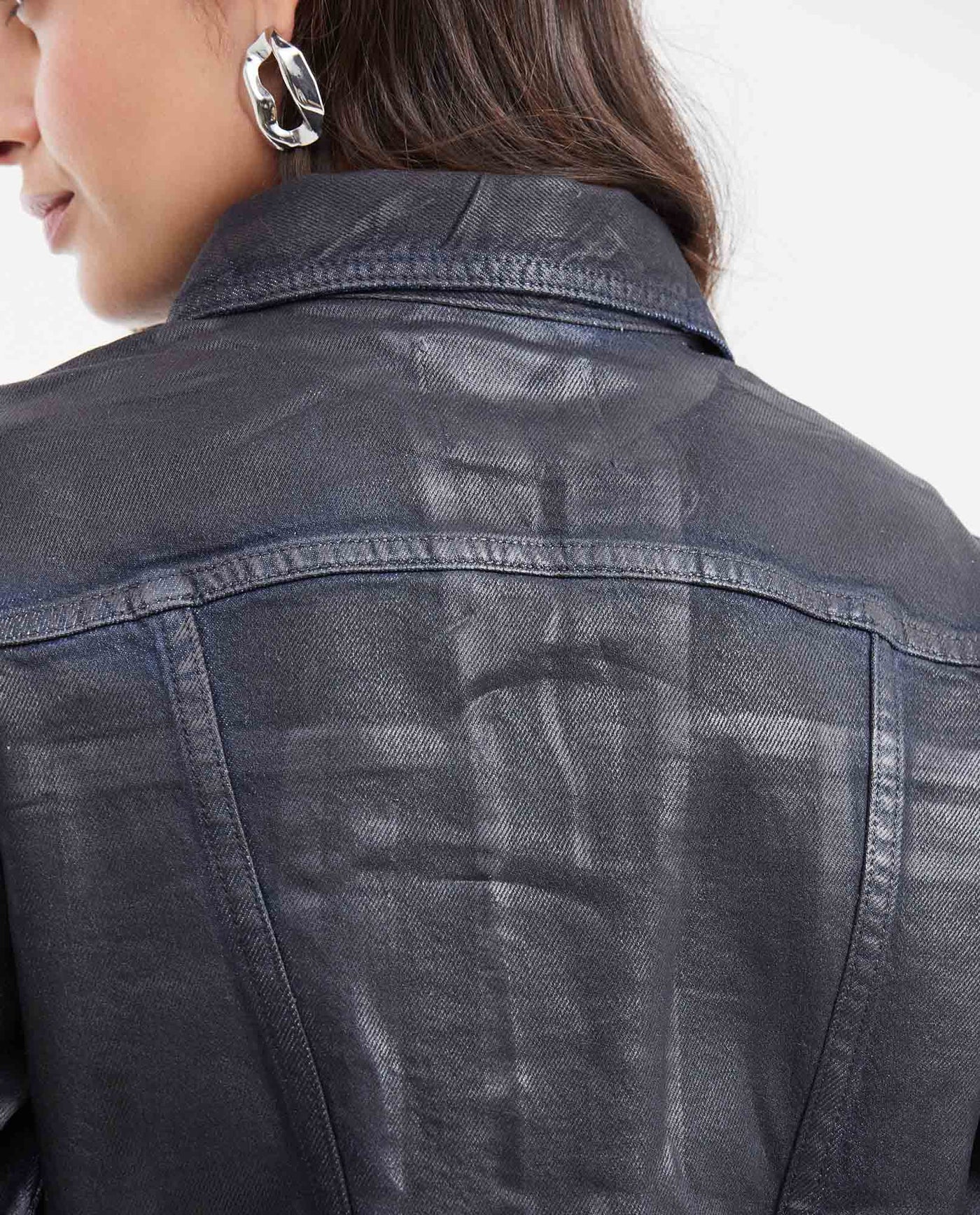 Light Blue Denim Jacket with Resin Effect Straight Fit for Women - Blue 422G001 - 6