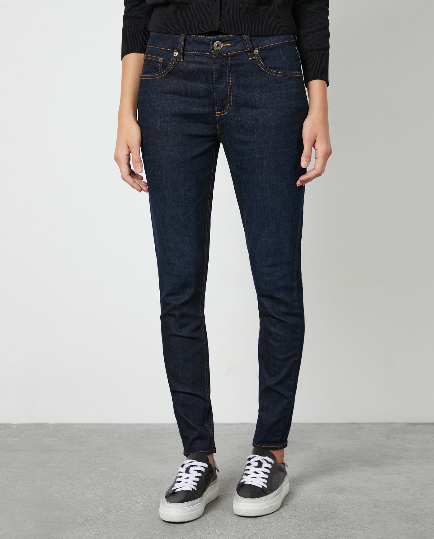Women's Denim-High-rise Jeans Dark Wash 63_430E005_AZU193924_3
