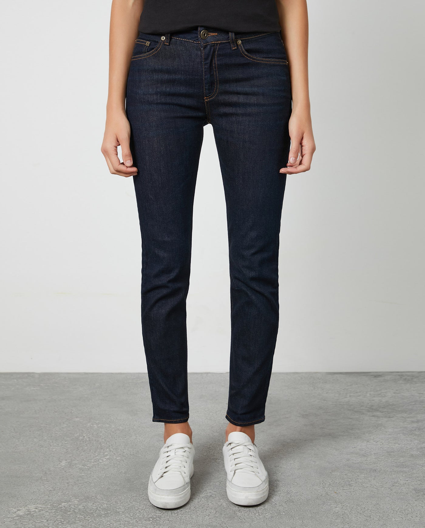 Women's Denim-High-rise Jeans Dark Wash 63_430E007_AZU193924_3