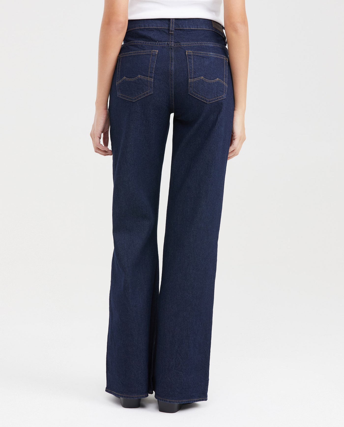 Jean High Rise Relaxed Dark Blue Bootcut for Women - Blue 431G019 - 5