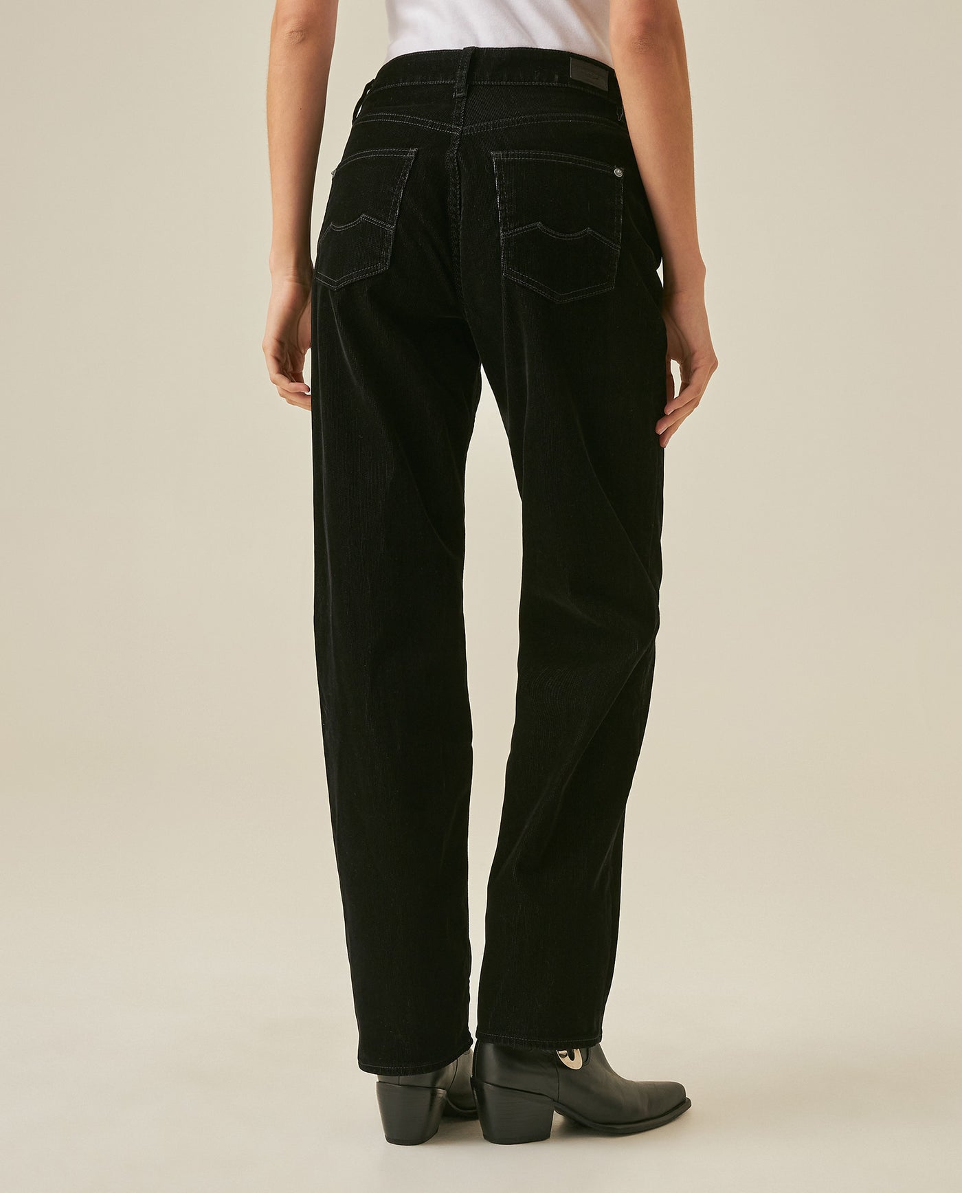 Womens Jeans Special Fit Straight Relaxed Leg Super High Rise Cotton Blend Black Wash Premium Drape - Black 63_431H021_NEG194004_6