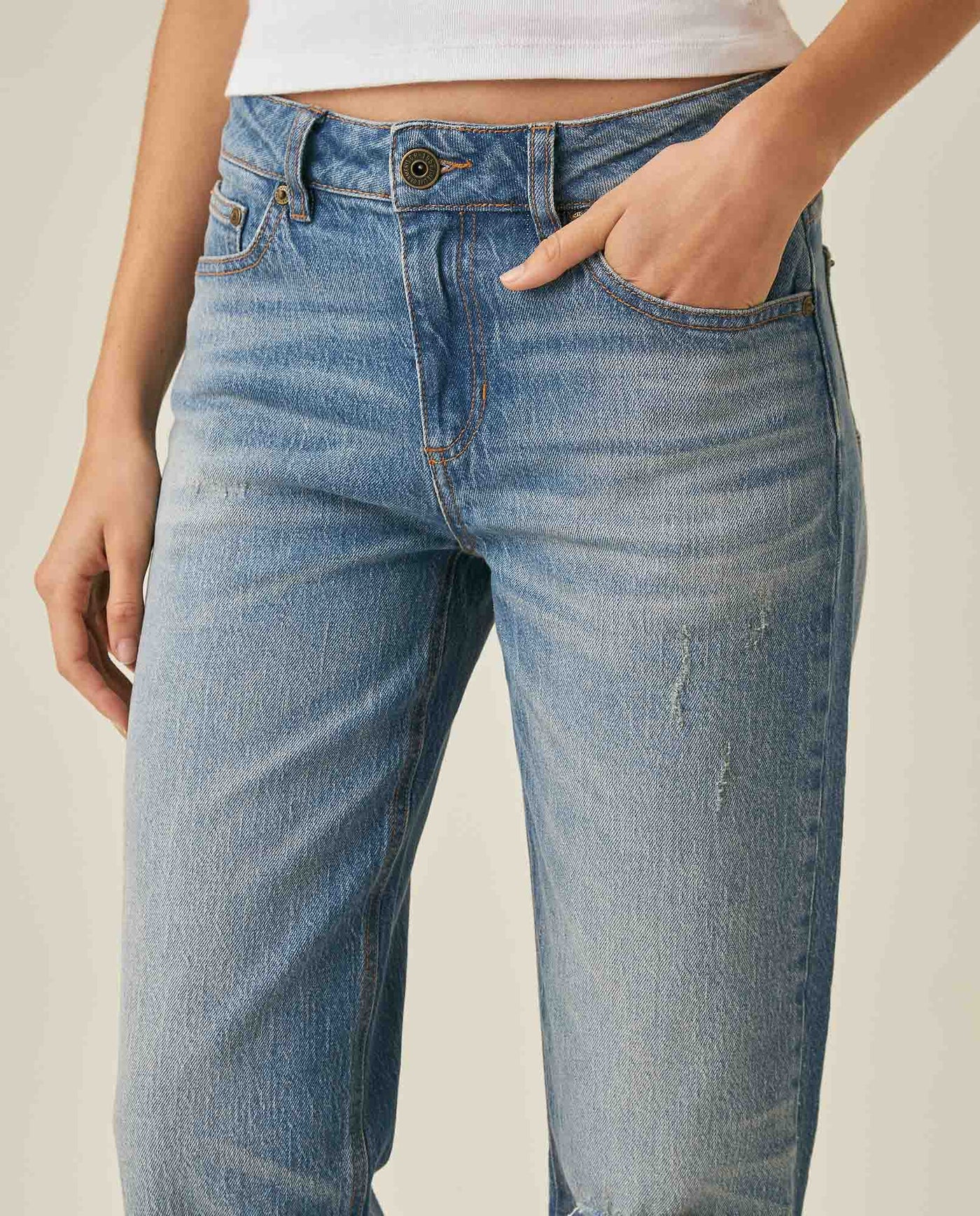 Womens Jeans Straight Relaxed Fit High Rise Cotton Comfort Medium Wash Piqué Texture Rips - Blue 63_431H031_AZU184140_5