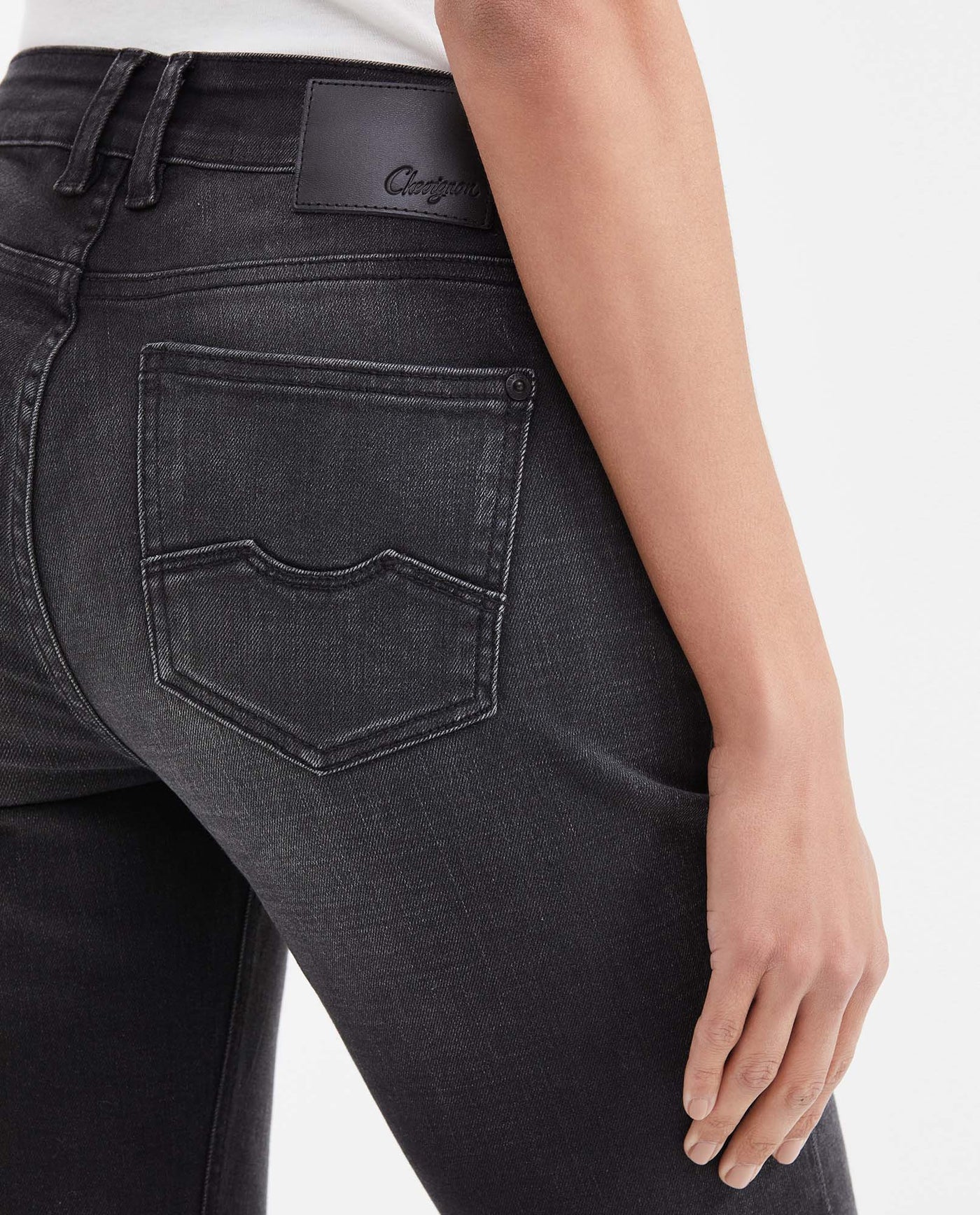 Women's Cosmo High Rise Skinny Jeans in Gray with Tone-on-Tone Stitching - 6
