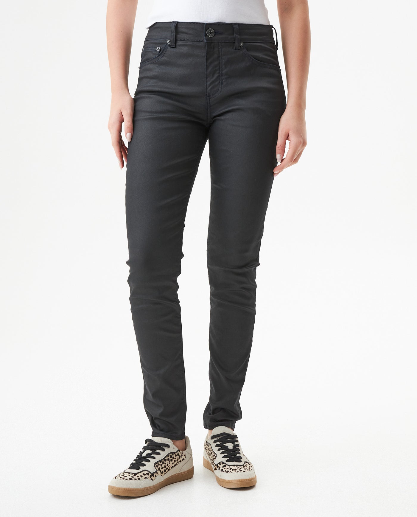 Women's Cosmo High Rise Ultra Dark Wash Jeans in Cotton-Polyester Blend Mariner 63_439G009_AZU193924_3