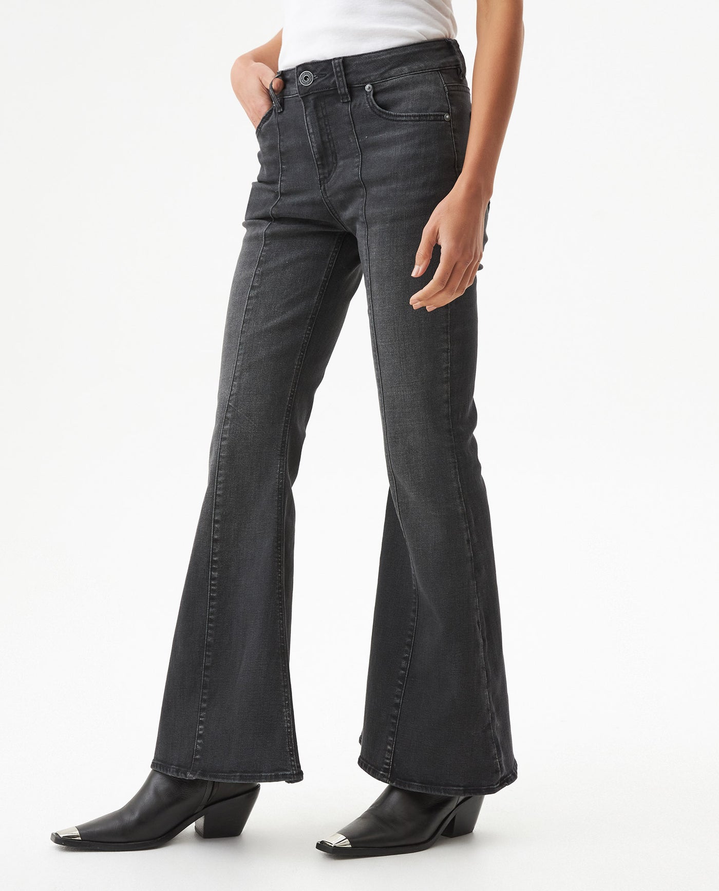 Women's Jeans High Rise - Black Wash 63_439G012_NEG194004_3