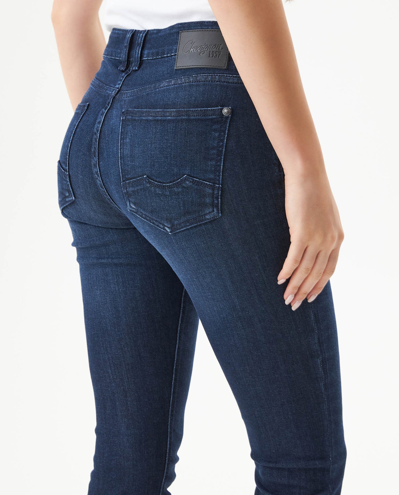 Women's Cosmo High Rise Dark Wash Jeans in Tencel-Coolmax Blend Berth 63_439G018_AZU194052_7