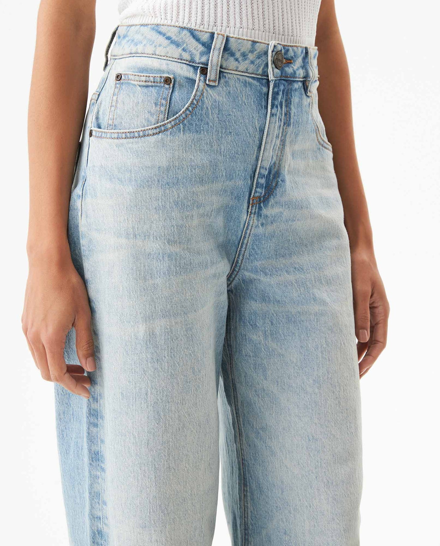 Jean Special Fit Heritage Wide Leg for Women - Blue 439G450 - 4
