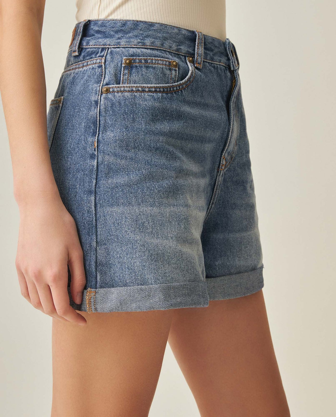 Women´s Denim Shorts - Blue 63_452H001_AZU184140_5