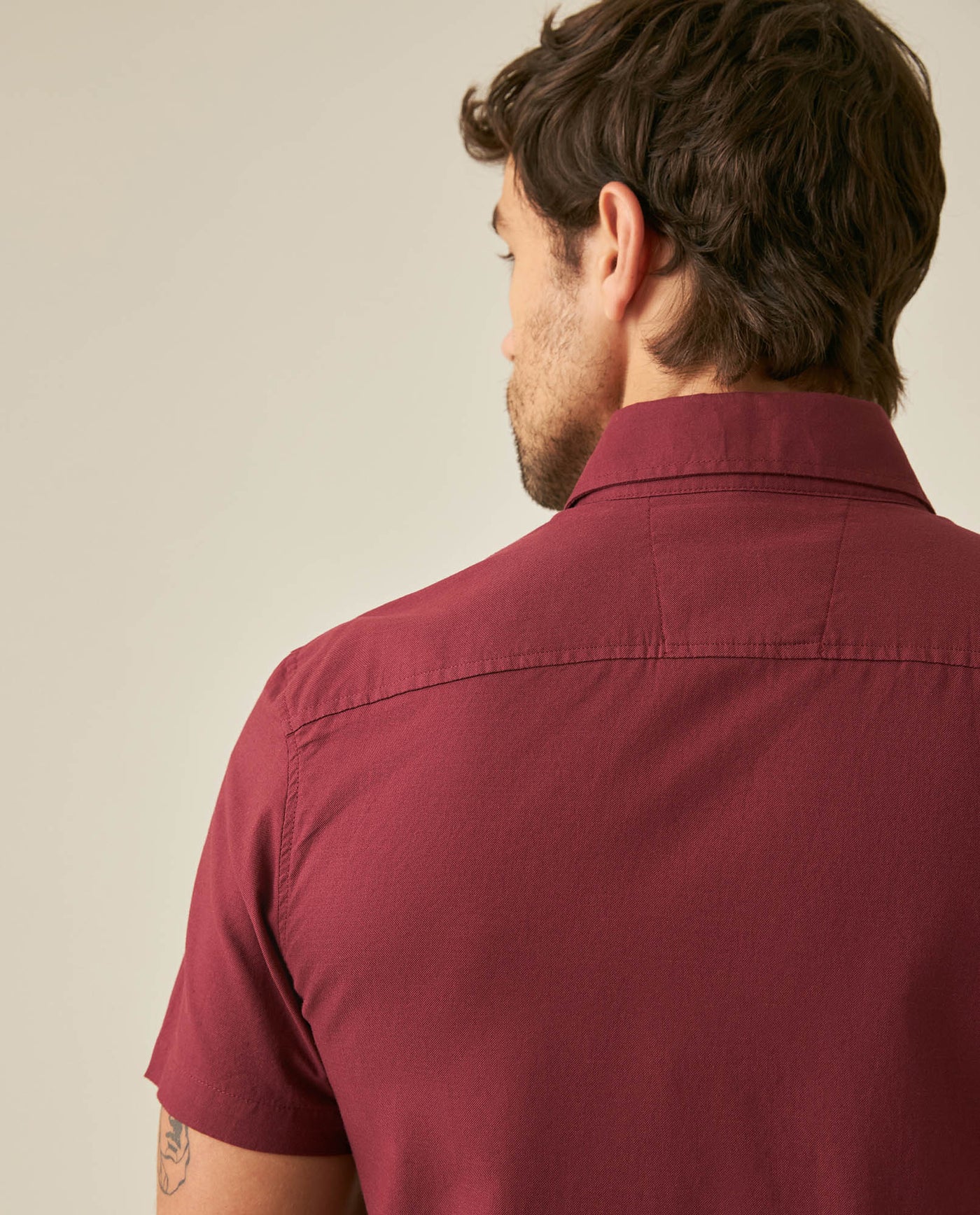 Mens Shirt Short Sleeve Slim Fit Oxford Cotton Vibrant Duck Raw Contrast Button Red Side Details - Red 63_611H026_ROJ191522_7
