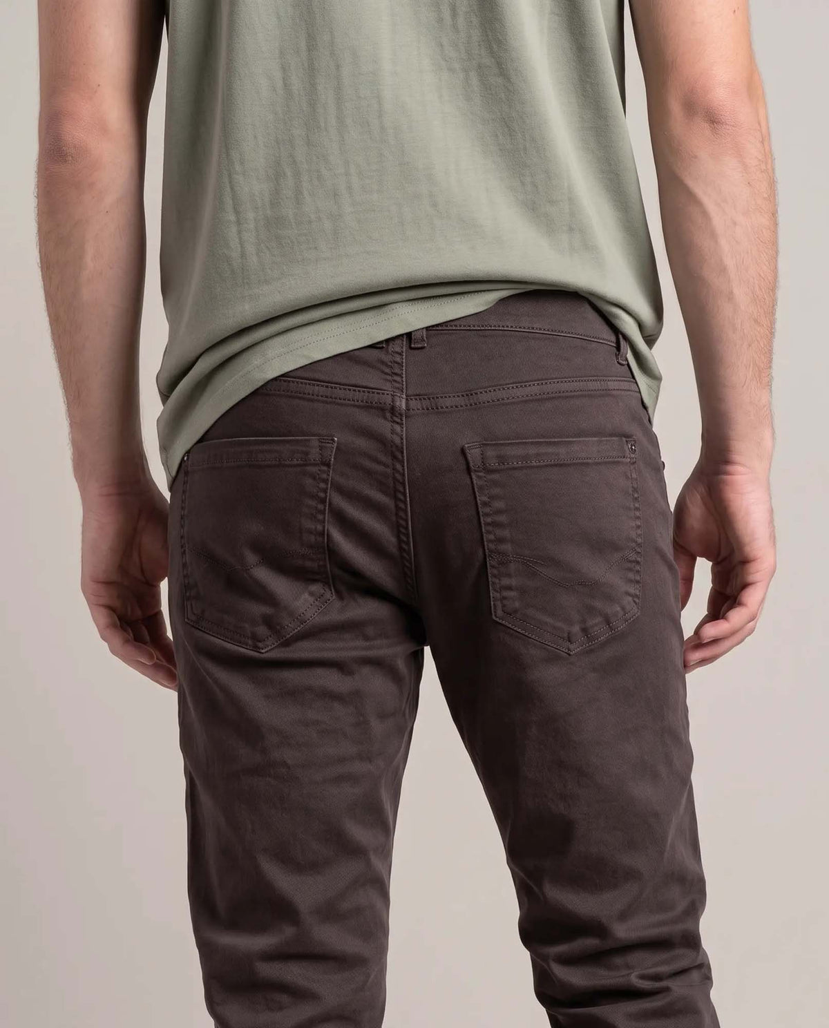 Men's Medium Rise 5-Pocket Relaxed Boot Pants with Peach Touch and Reserve Dye in Cotton-Elastane 63_632G008_CAF181314_6