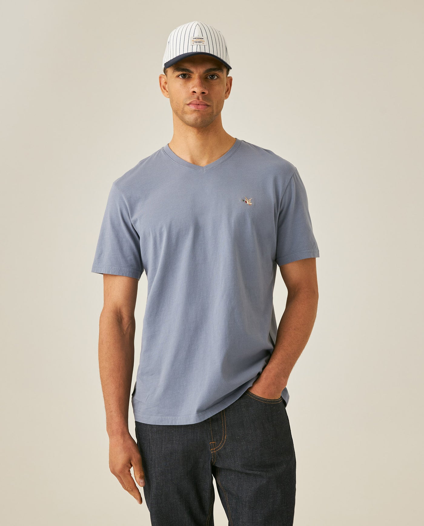 Mens T-Shirt Slim Fit Short Sleeve V-Neck Cotton Vibrant Embroidered Duck Heart Point - Blue 63_641H000_AZU184215_0