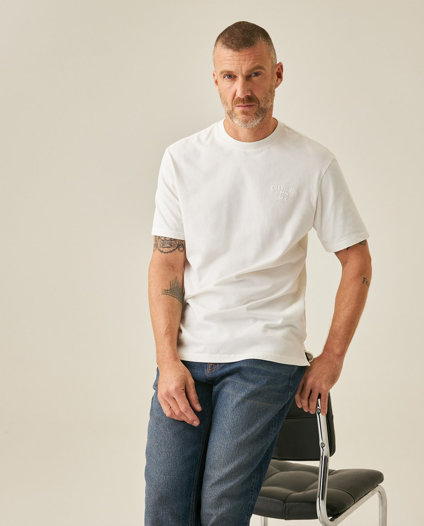 Mens T-Shirt Classic Fit Short Sleeve Cotton Elastane Piqué-Honeycomb Fabric Localized Graphic Red Vent Details - Raw 63_641H003_CRU110606_4