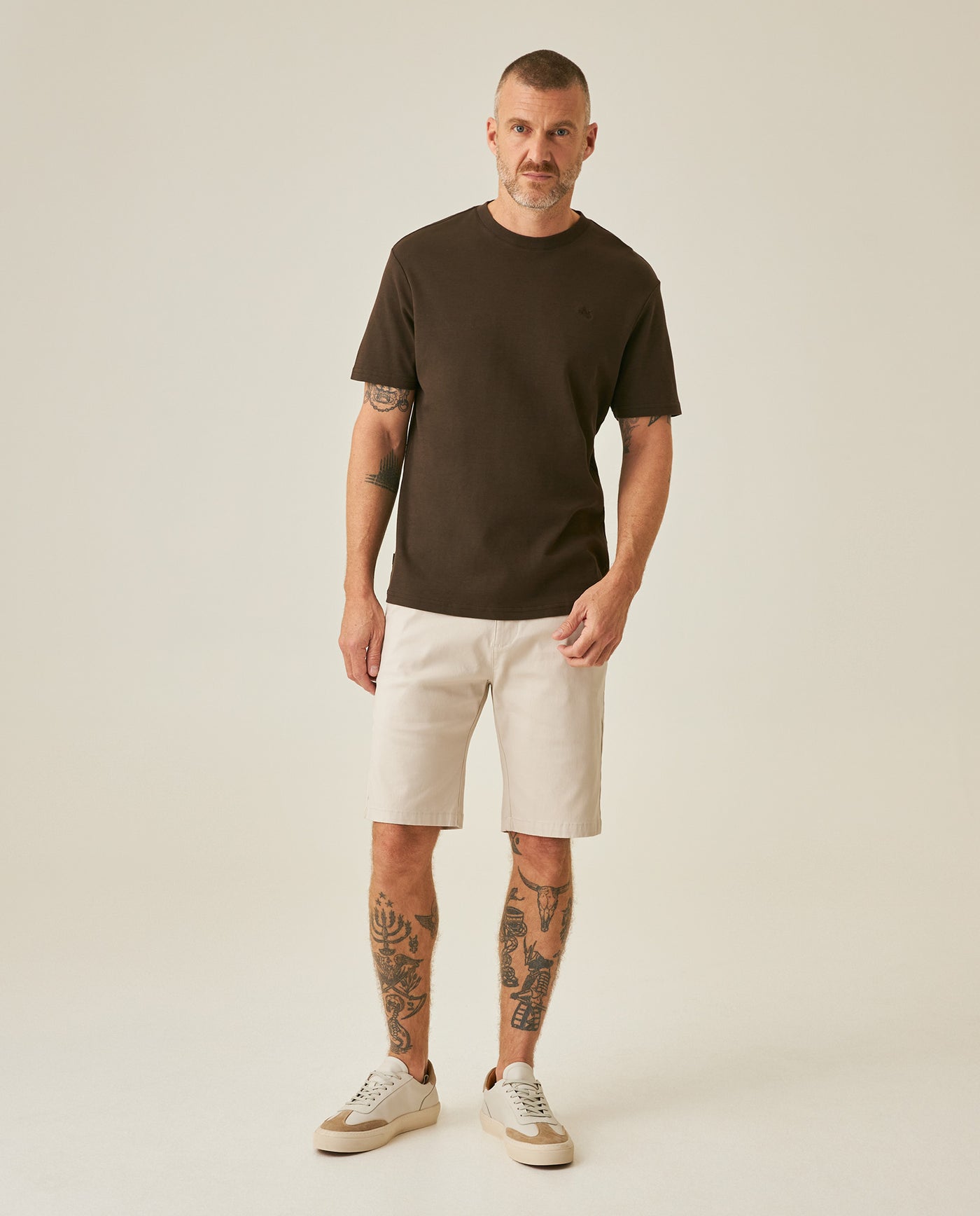 Mens T-Shirt Slim Fit Short Sleeve Cotton Jersey Double Knit Superior Durability Tone on Tone Duck Minimalist - Brown 63_641H040_CAF191016_4