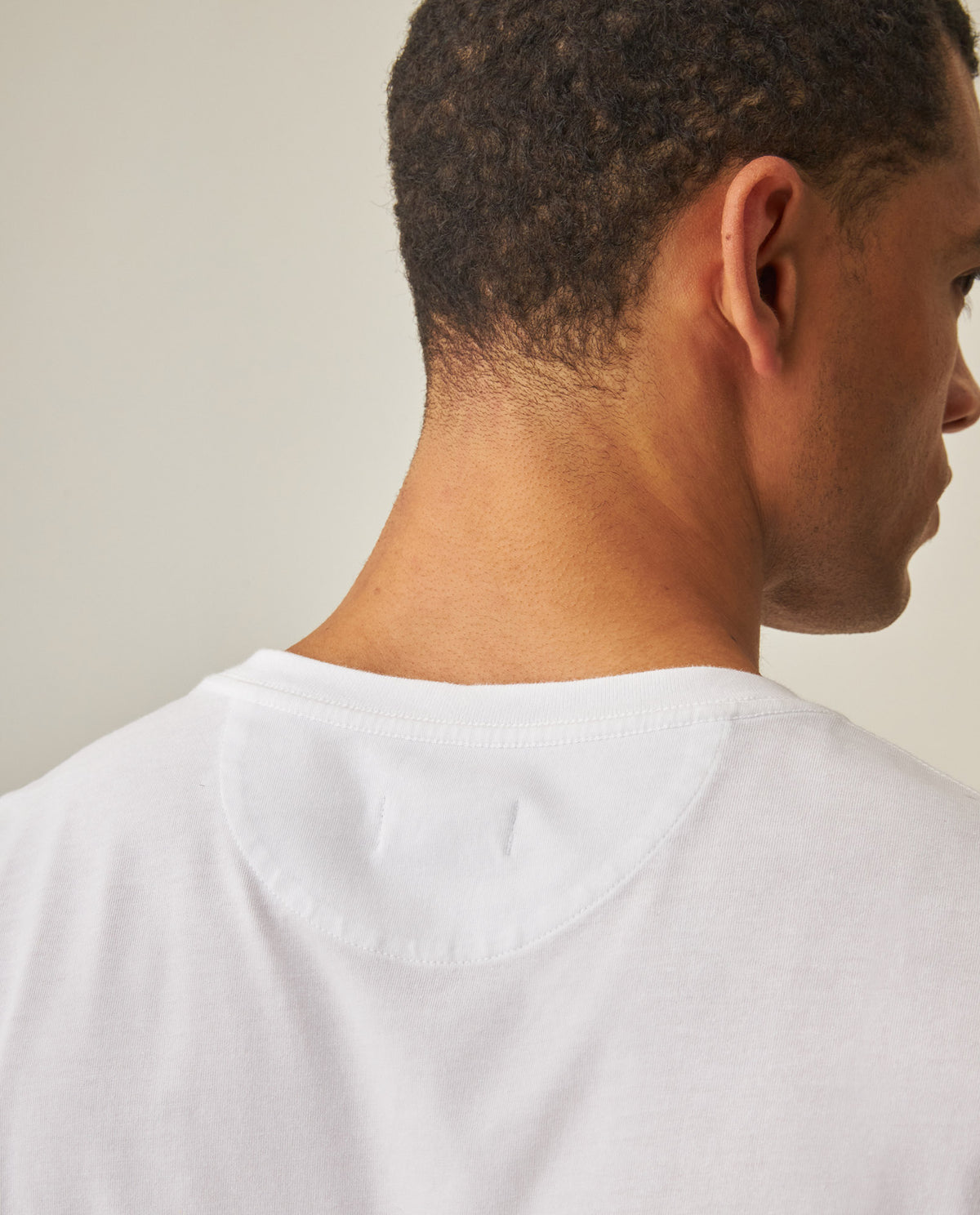 Men´s Slim V-Neck T-shirt - White 63_642H000_BLA110601_7