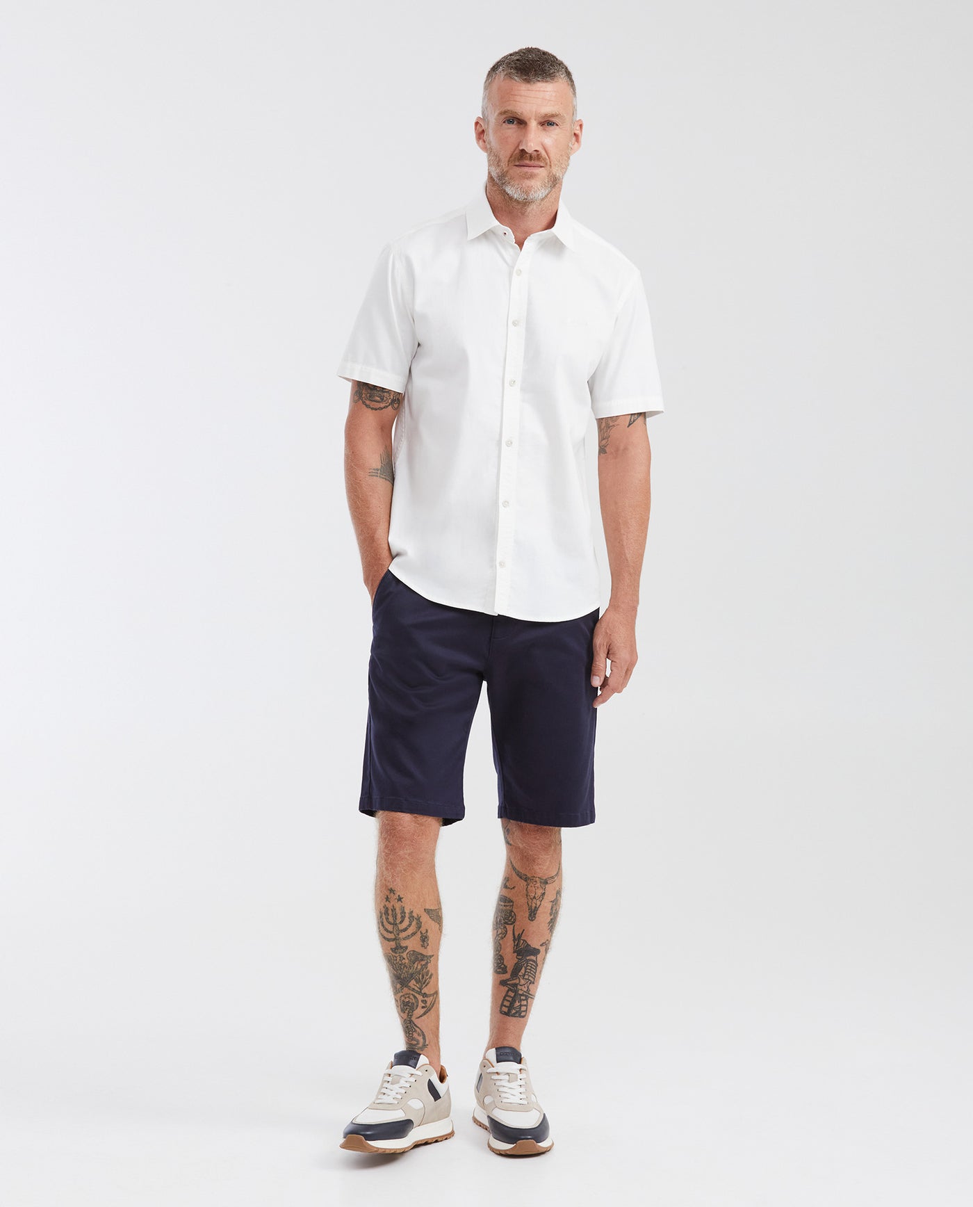 Men's Straight Fit Cotton Chino Bermuda Shorts 63_652G000_AZU193921_3