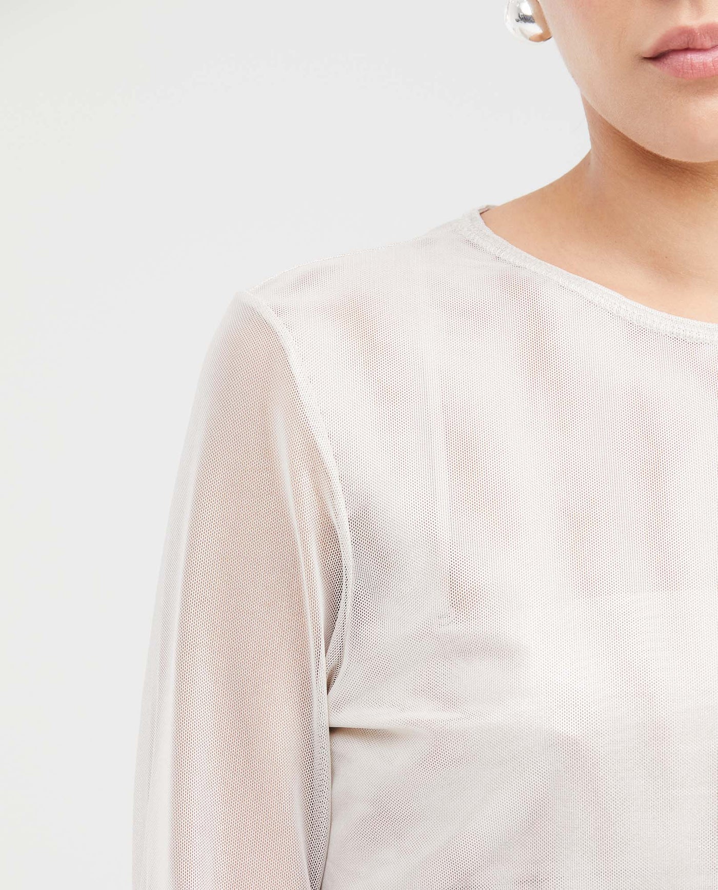 Women's Fitted Mesh Fashion Top with Long Sleeves and Glossy Finish in Polyester-Elastane - 3