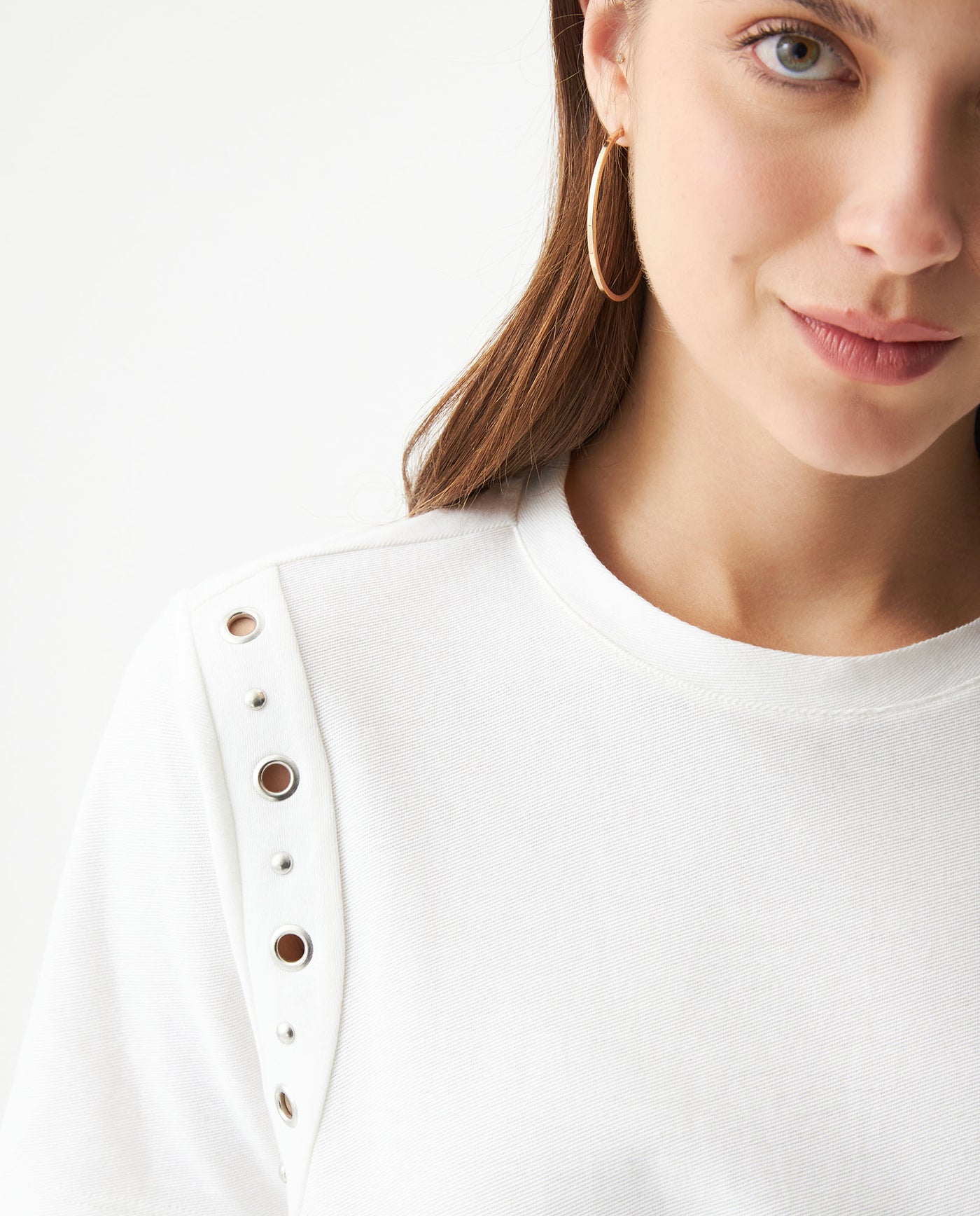 Women's Short Sleeve Slim Fit Metal Detail T-shirt in Cotton, Nocturne - 4