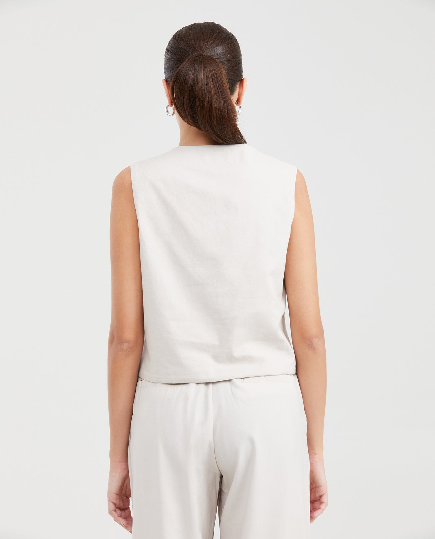 Women's Lined Vest with Front Tie Cords and Wooden Beads in Cotton - 4