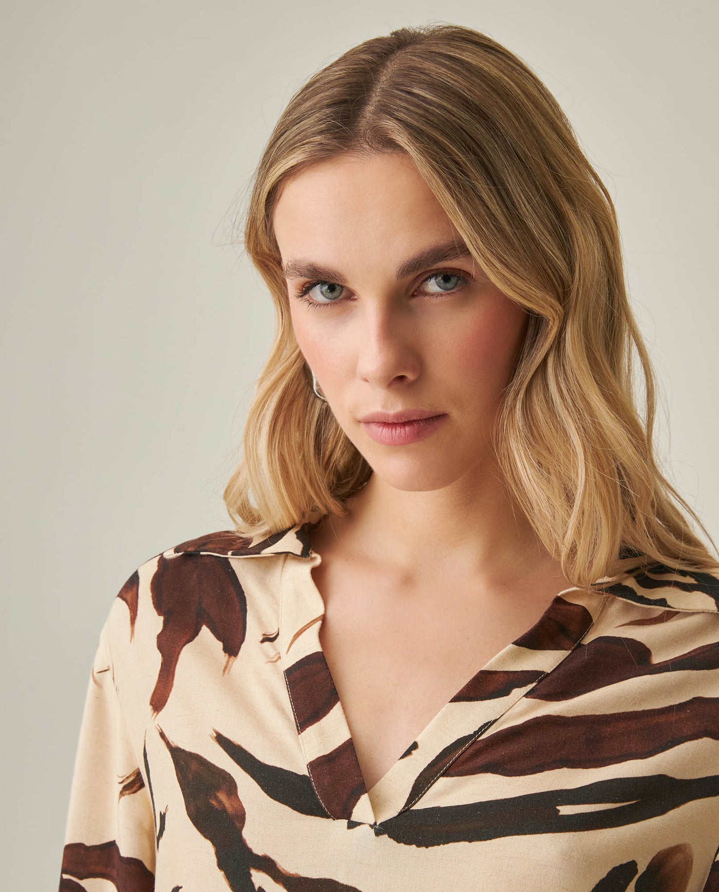 Women´s Linen Blouse - Raw 63_712H012_CRU120605_6