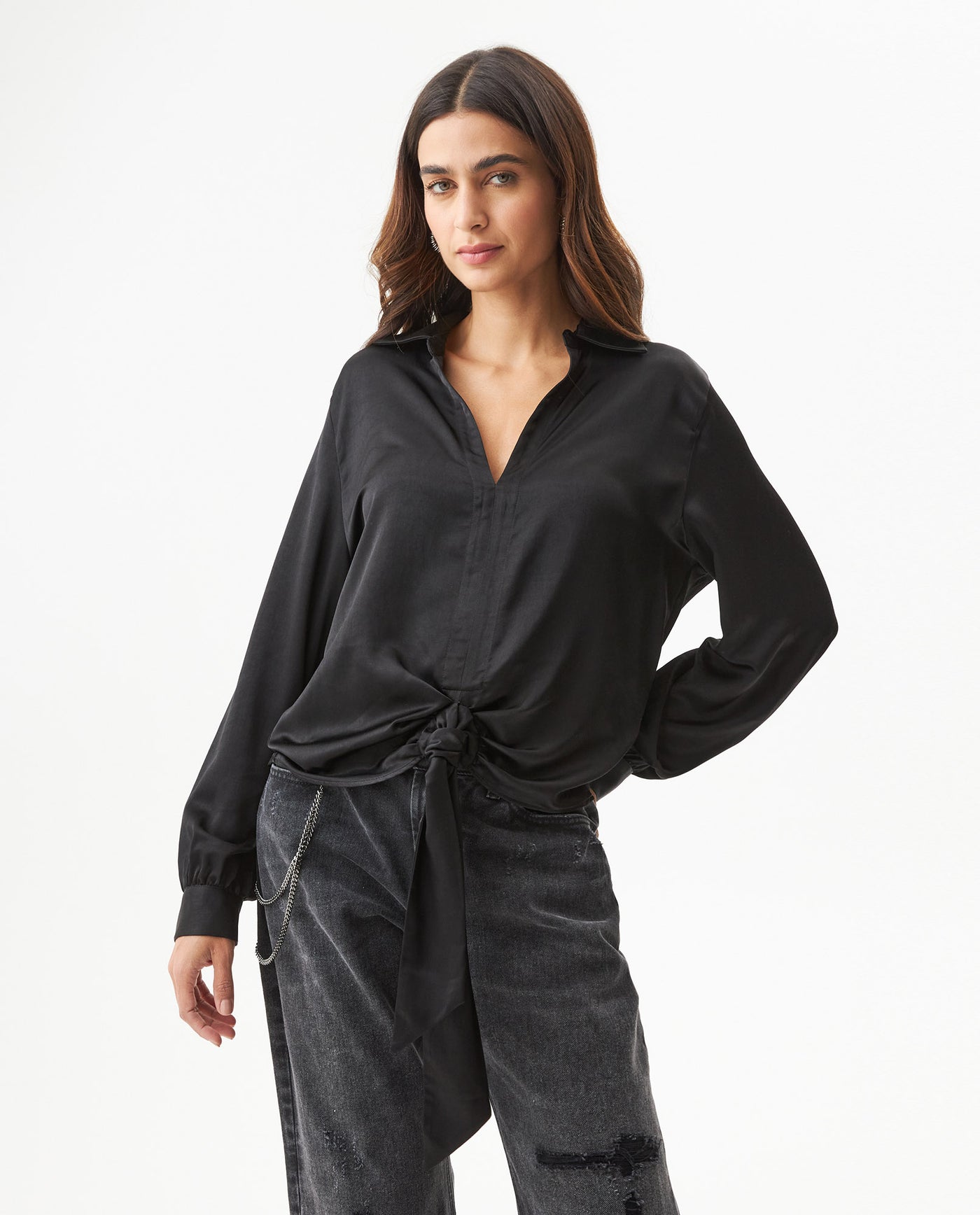 Women's Satin Effect Wide V-Neck Blouse in Viscose-Polyester Blend Gala 63_719G016_NEG194007_0