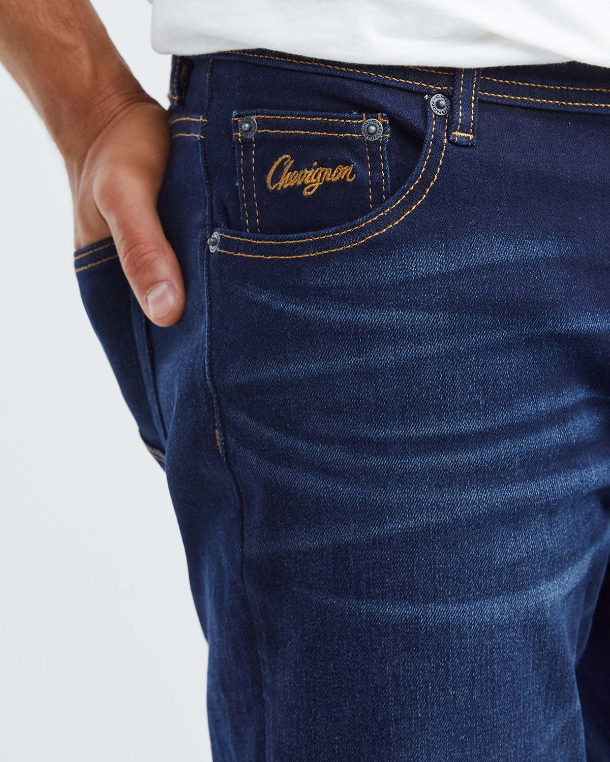 STRAIGHT FIT MID-RISE JEANS IN DARK WASH ST007