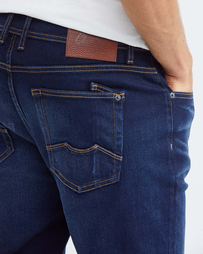 STRAIGHT FIT MID-RISE JEANS IN DARK WASH ST007
