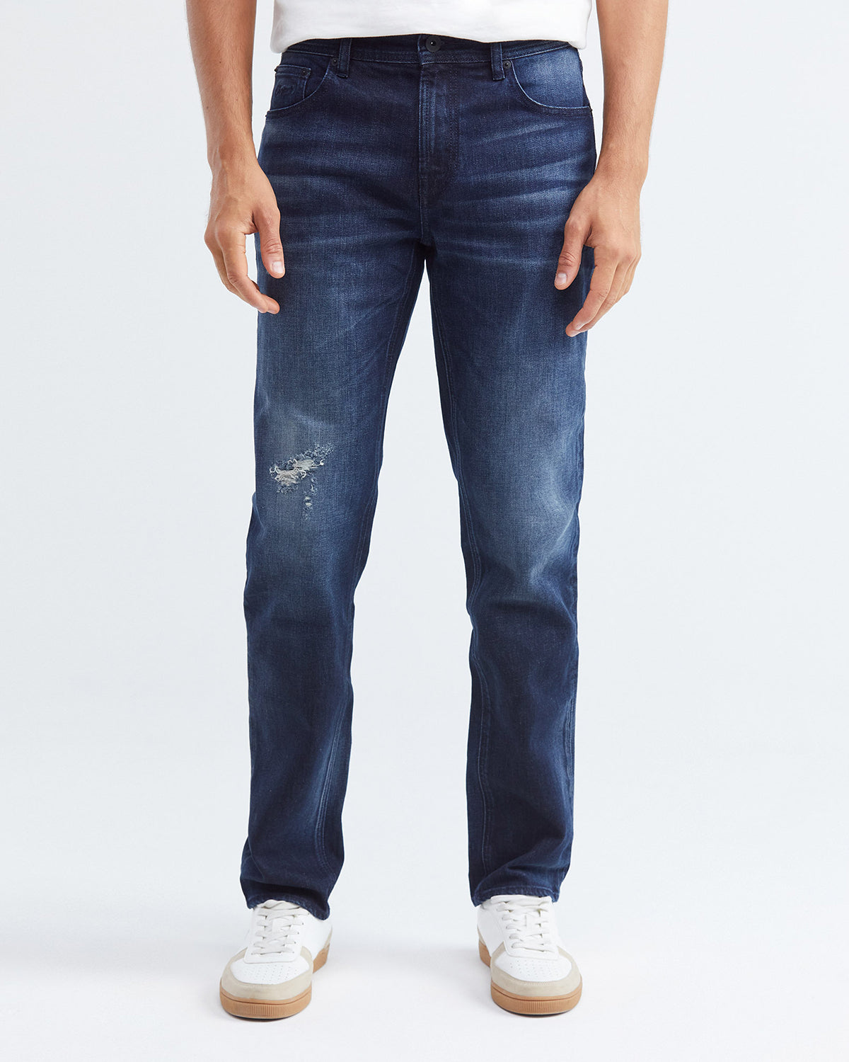 STRAIGHT FIT MID-RISE JEANS IN DARK WASH ST019