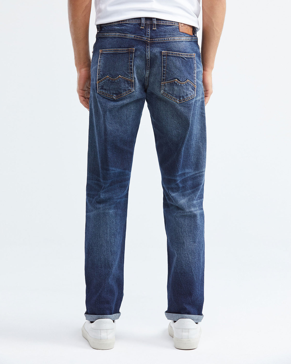 STRAIGHT FIT MID-RISE JEANS IN DARK WASH ST016