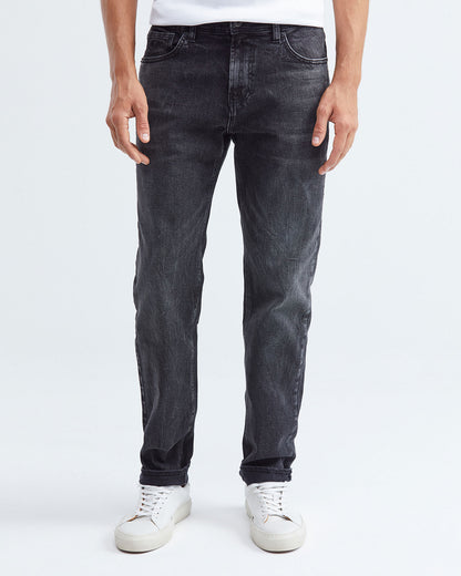 STRAIGHT FIT MID-RISE JEANS IN BLACK ST012