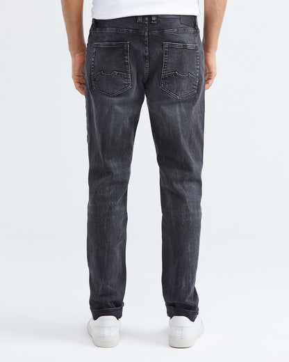 STRAIGHT FIT MID-RISE JEANS IN BLACK ST012