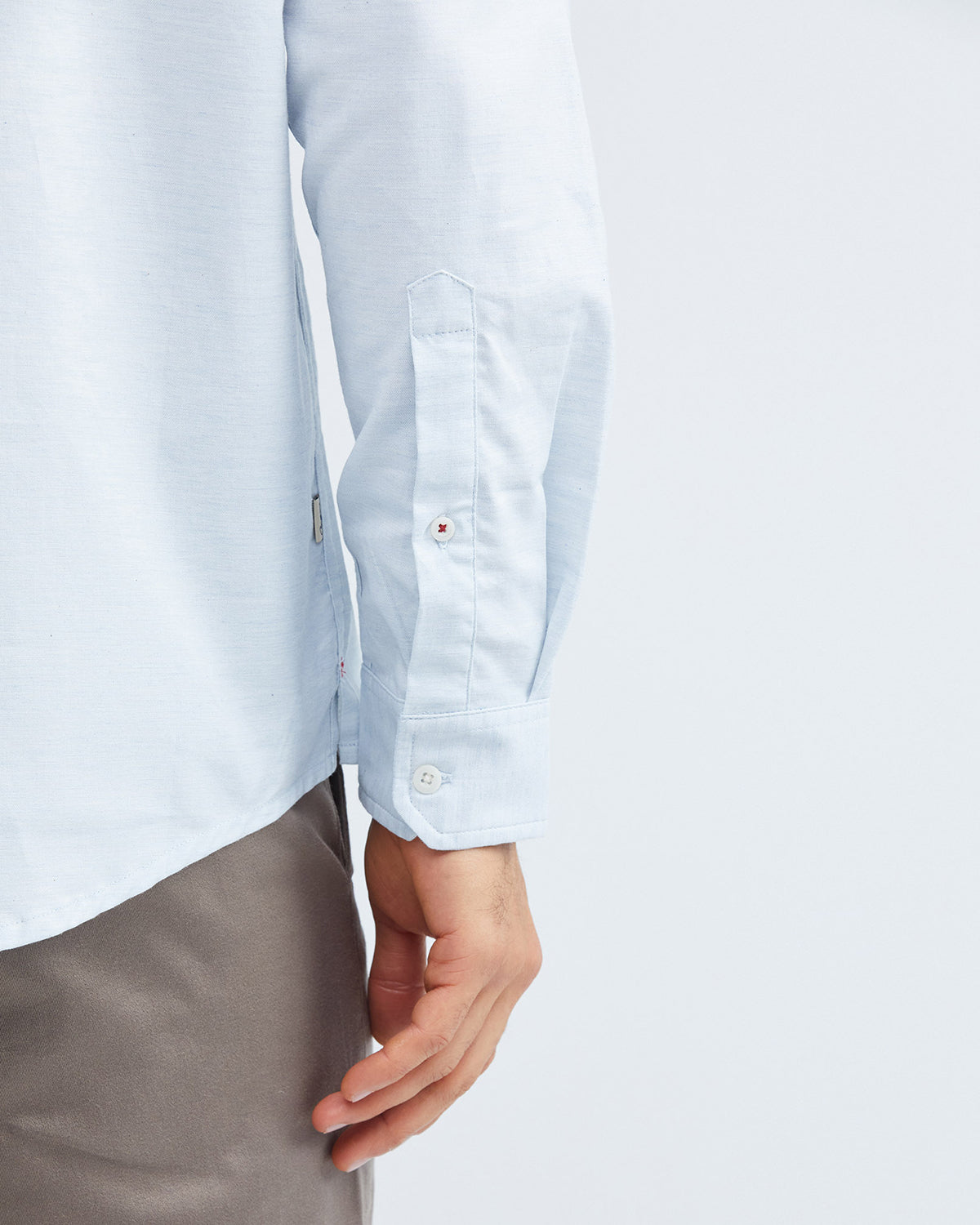 CLASSIC FIT POCKET SHIRT IN PALE BLUE