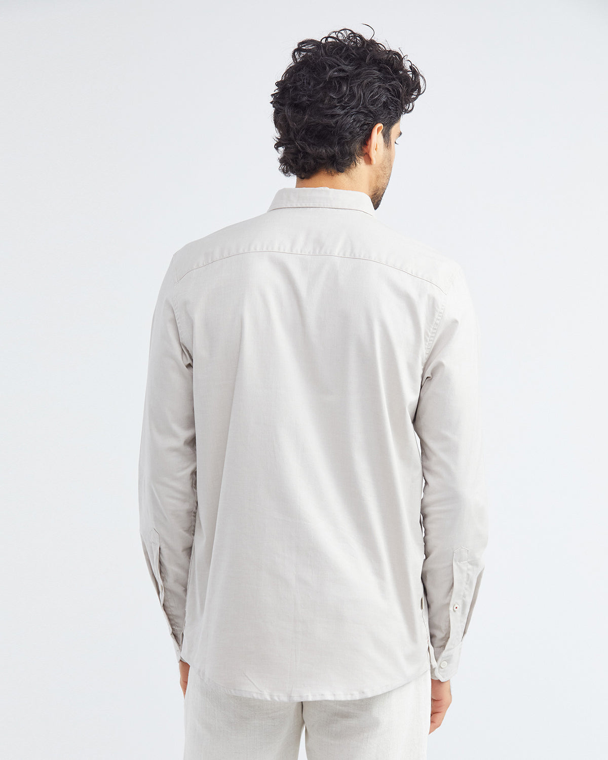 CLASSIC FIT POCKET SHIRT IN GRAY