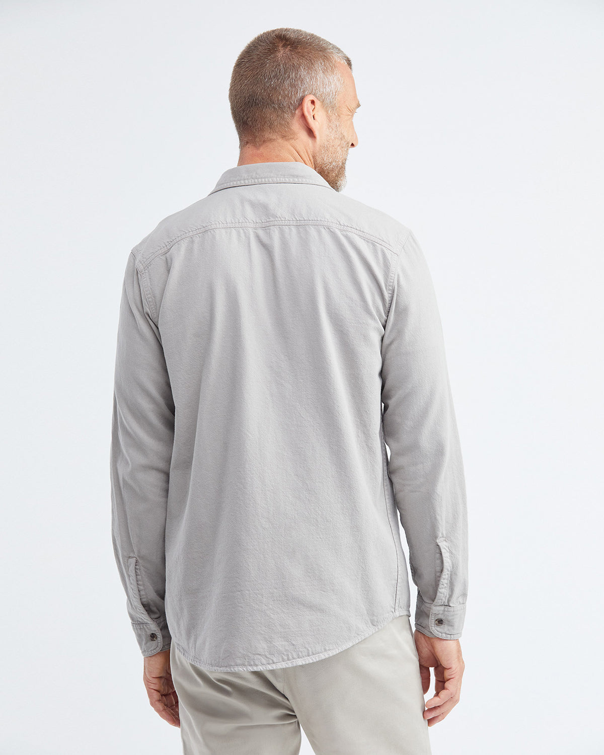 CLASSIC FIT UTILITY POCKET SHIRT IN GRAY
