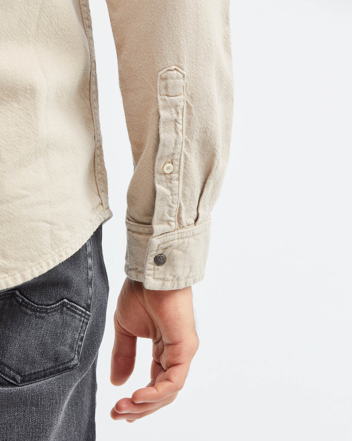 SLIM COTTON UTILITY SHIRT IN BEIGE