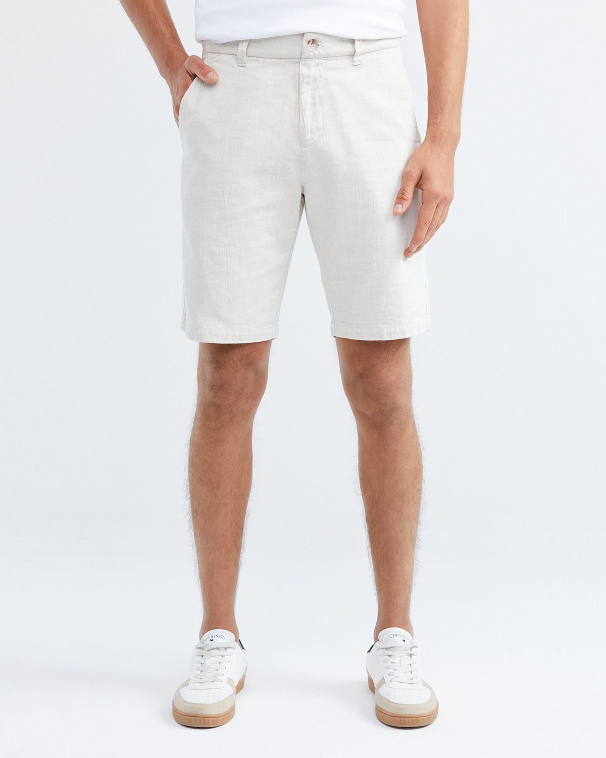 BERMUDA LINEN SHORTS IN ECRU