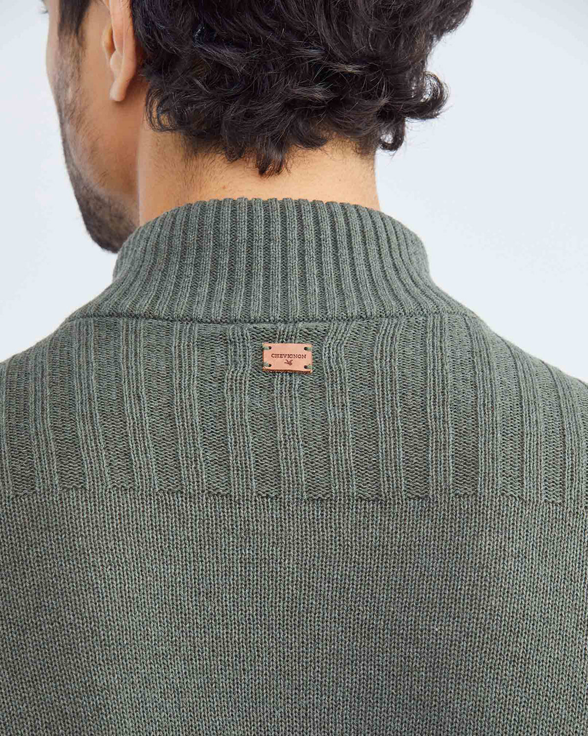 SLIM CASUAL SWEATER IN GREEN