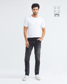 SLIM FIT MID-RISE JEANS IN BLACK SL0012