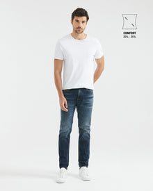STRAIGHT FIT MID-RISE JEANS IN DARK WASH ST022