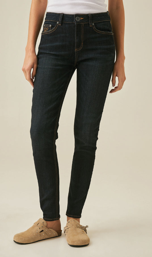 Skinny