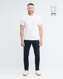 JEAN DROIT TAILLE MI-HAUTE EN DÉLAVAGE ULTRA FONCÉ
