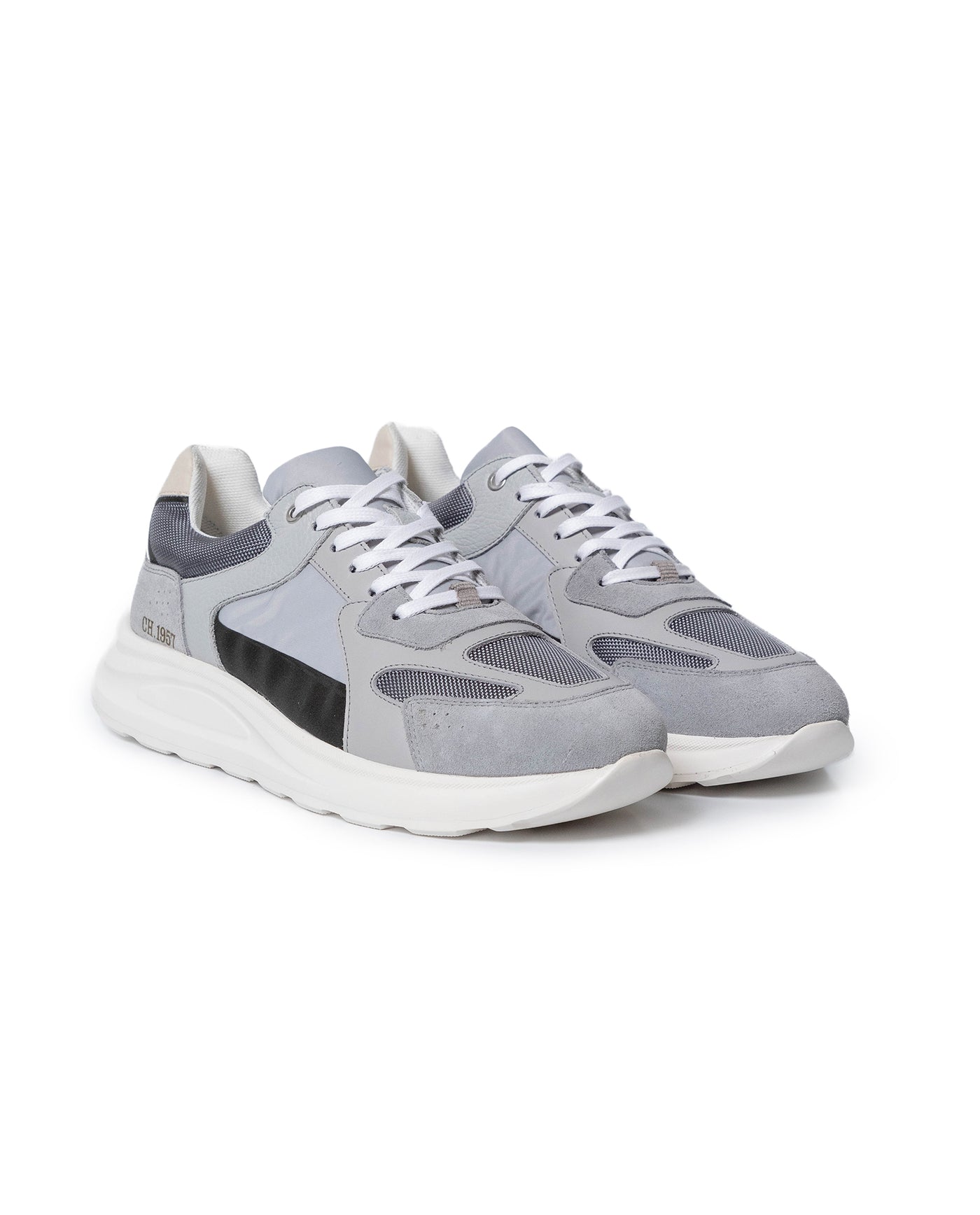 Mens Sneakers Runner Water Repellent Suede Textured Leather Athletic Textile Reflective Detail EVA - Gray 63_061H005_GRI154101_0